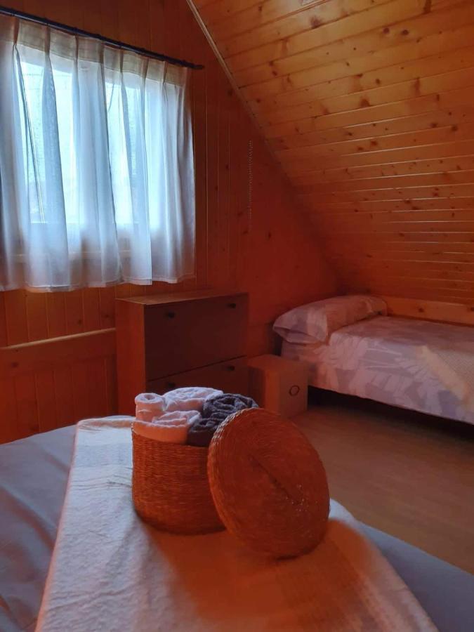 Cabaña de madera especial y acogedora Cardenete Exterior foto