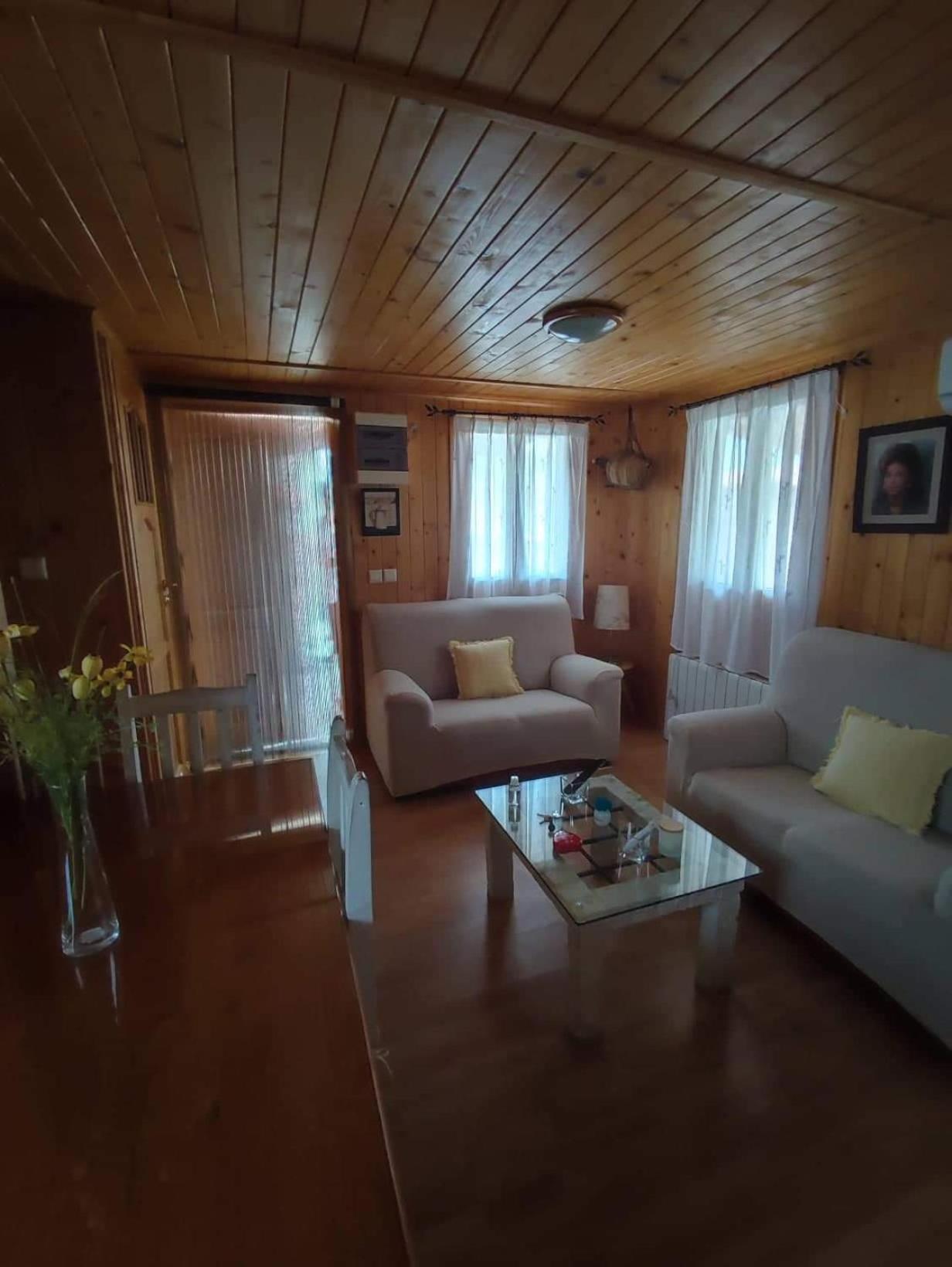 Cabaña de madera especial y acogedora Cardenete Habitación foto
